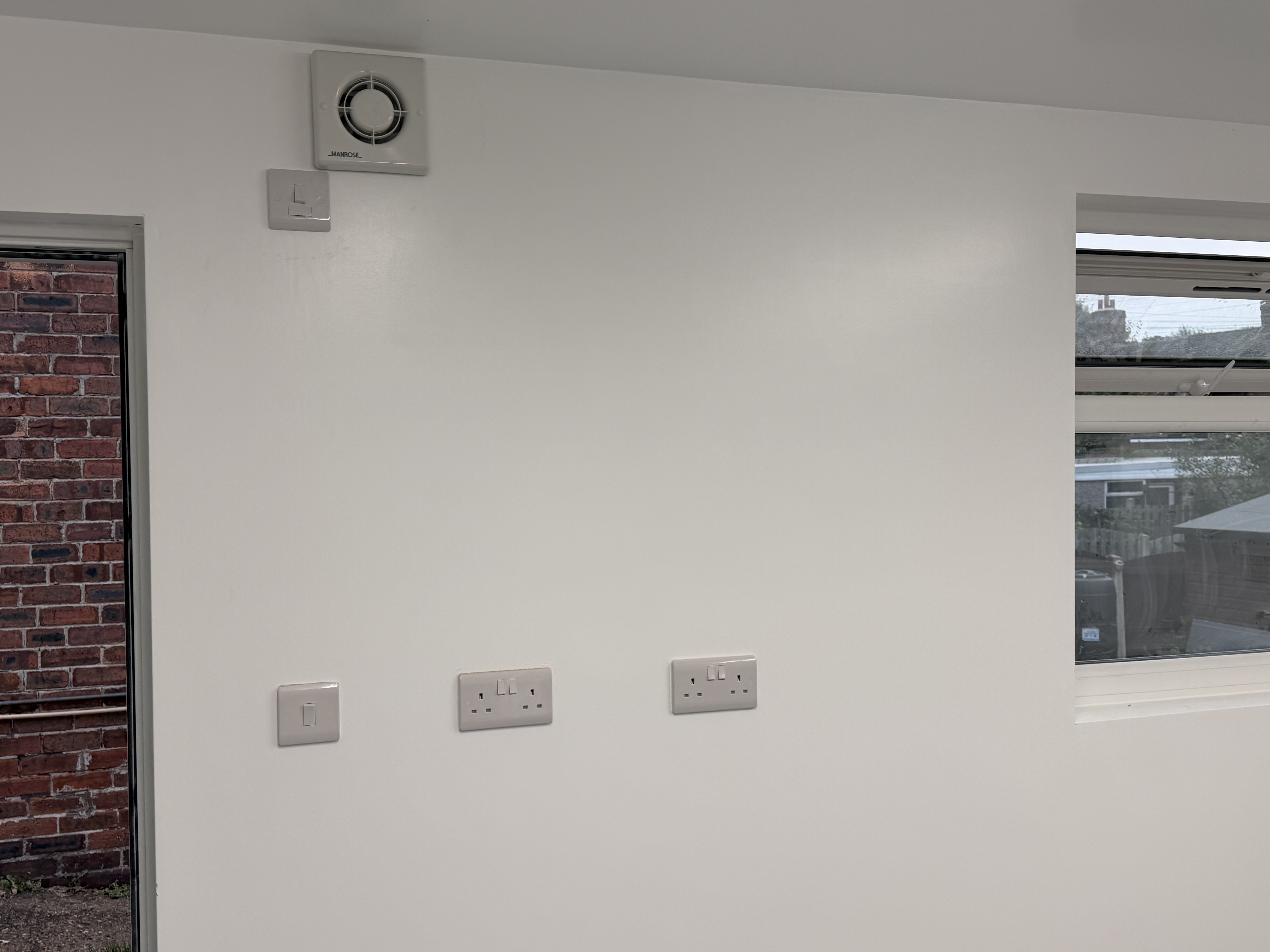 Workshop installation electrical project in DARTON — project photo 8